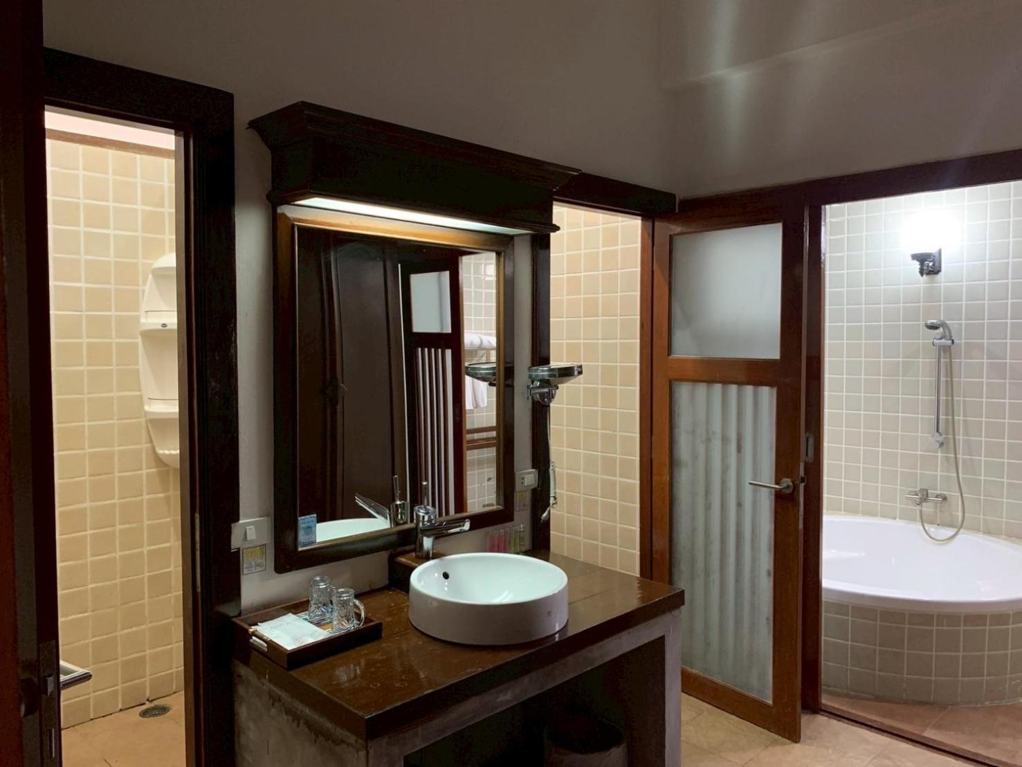 The Aiyapura Koh Chang Exterior photo